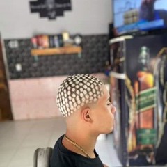 VAI SENTAR NO BICO NO MEU FUZIL DE BOLINHA X MARIA FUZIL (DJ 2V DA VIX) MCs 2F, MC KLINSMANN