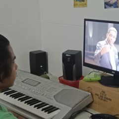 Cisco "Small Tui" plays Herbie Hancock's "Chameleon"