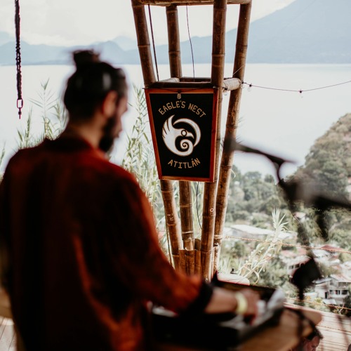 Magisus ~ funkadelic latinspace (Live @Eagles Nest Atitlan)