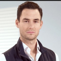 *NOT* FINANCE BRO TECH HOUSE SAMPLER