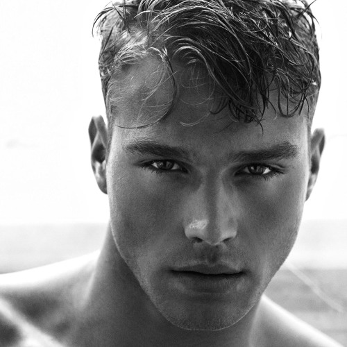 Classical Soundtrack Minimal 90