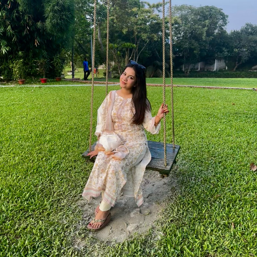 There’s a Strange Feeling in This Song 💝🥰🩹 | ft. Jesmin Jahan| Bengali Romantic Song