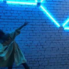 (Laiemas Mõttes) Kunstiga Täidetud Elu