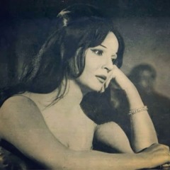 في عيون الناس الفرحانة بلمح صورتك.. واتشوّق لك.