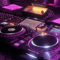 Matteo @Reineke Fuchs Live.m4a