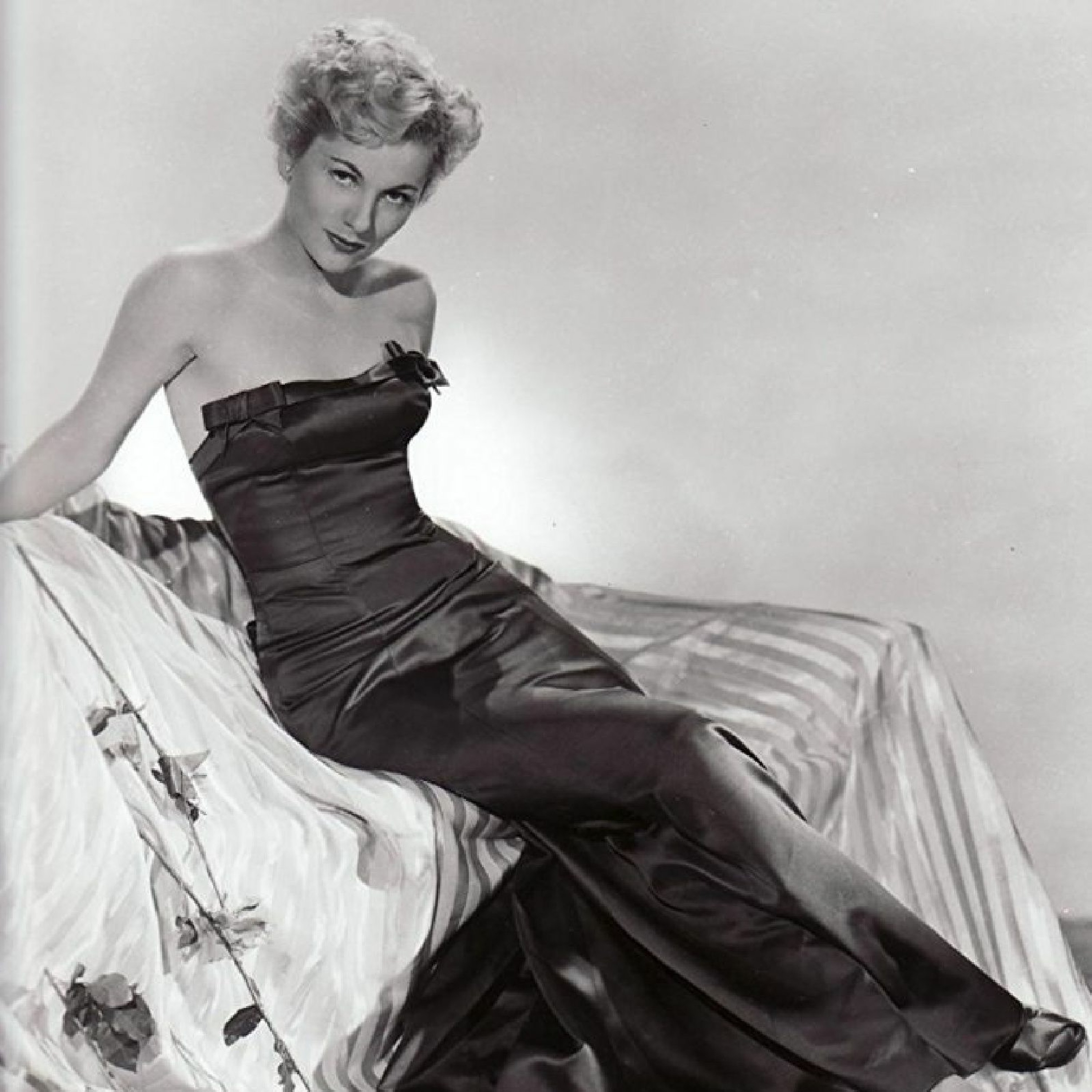 Ep 42: Joan Fontaine in Born to Be Bad (1950)