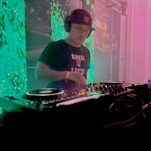 techy dnb
