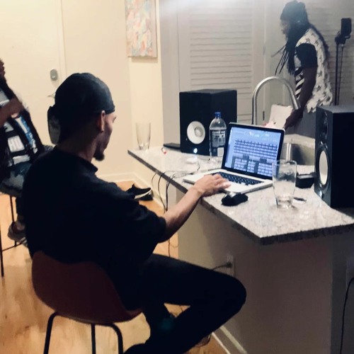 Pave The Way(feat. Ike The King & Alias)