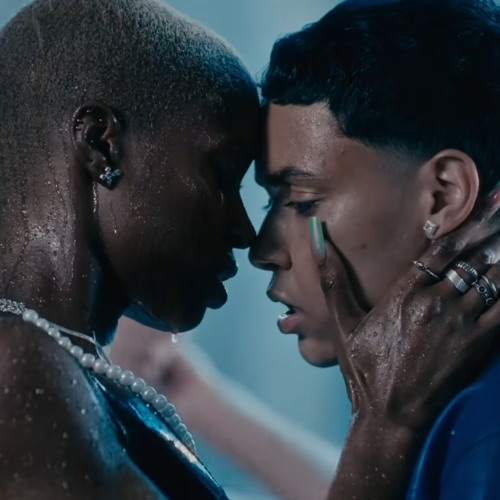 say yes to the back of the club - kwn x floetry (mashup)