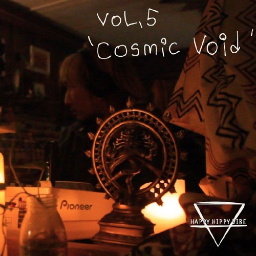 GaGi | Chilling at Home vol.5 'Cosmic Void' | Chill / Deep Techno mix @ Happy Hippy