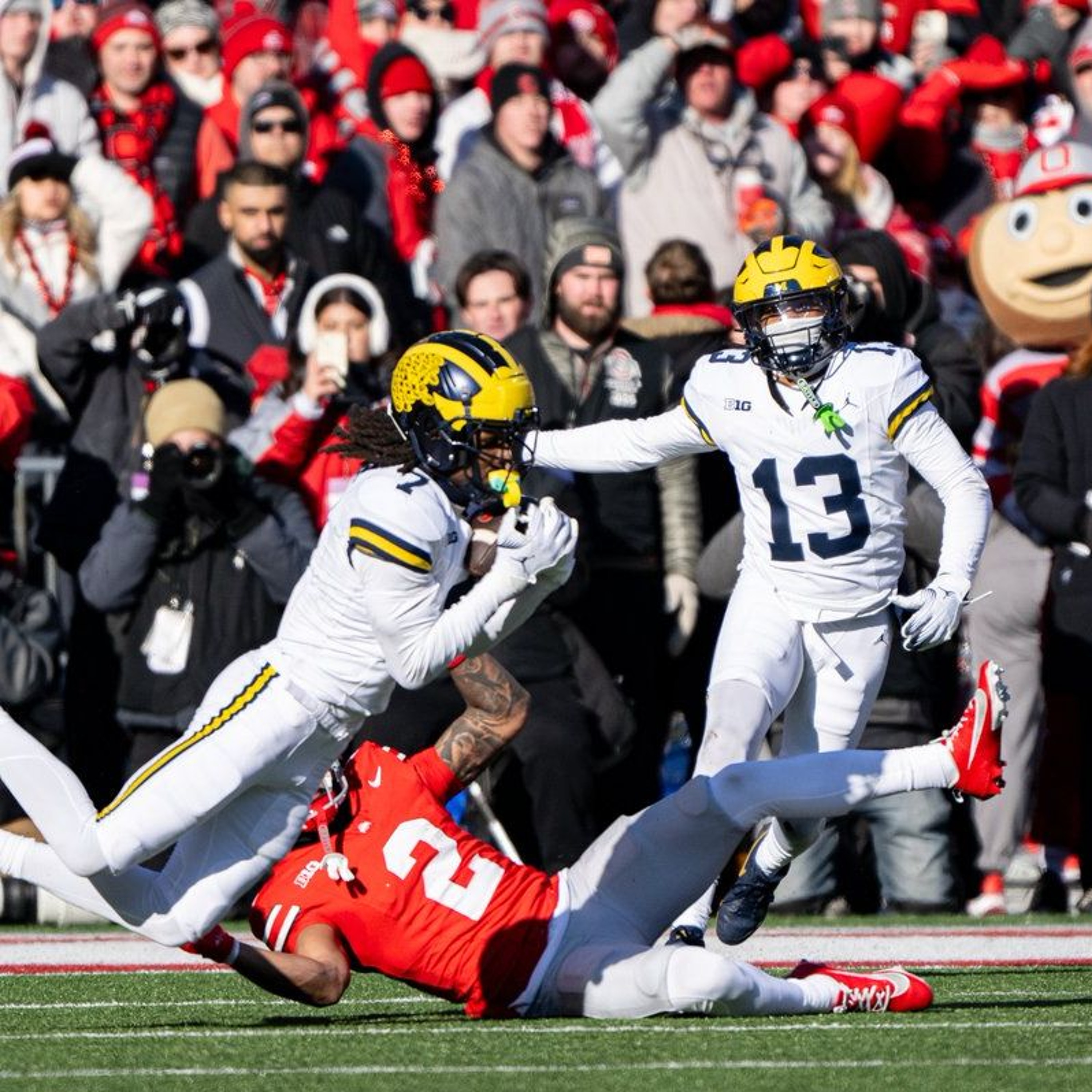Michigan mate encore Ohio State et Georgia échappe à l'upset en 8OT... Le Résumé de la Week 14 ! episode artwork