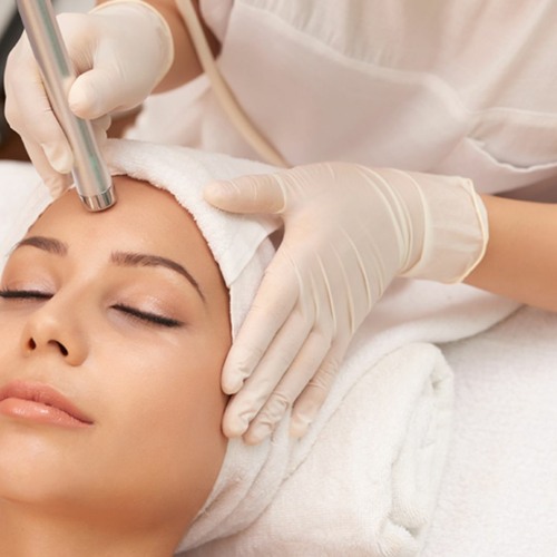 Stream How does the LASER treatment work? by Cosmetic Clinic