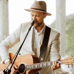 I Guess I'm In Love - Clinton Kane (First Dance Cover by Tayzer)