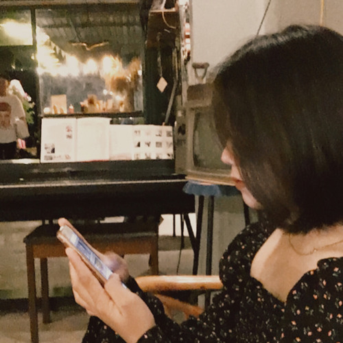 Khi cô đơn anh nhớ ai hở