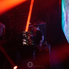 005 Motion Echoes w. Will DeKeizer - Decemberween Mix