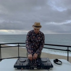 Downtempo Chillout and Lounge Beats - Soft House Beach Dj Set