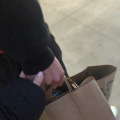 lost in translation *use airpods*