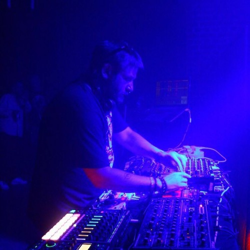 Awesome Soundwave Live [with Saytek]