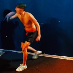 maybe im (feat. rouri404)(prod. xmichaelwarren)