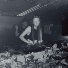 Kyra - 90s Hard House Mix