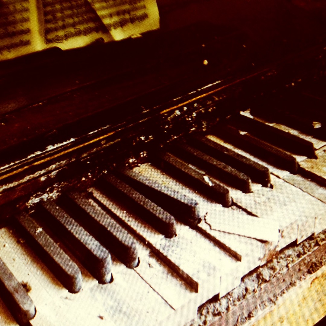 Stream DJ G.I.D. - Broken Piano 1 - October 2015 by Gid