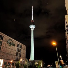 #TooUncreativeToComeUpWithATitle