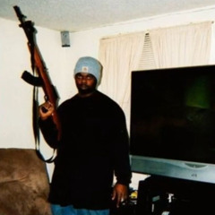 this nigga missing an arm bump