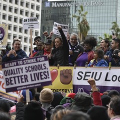 Cal State LA students and faculty support striking LAUSD service workers