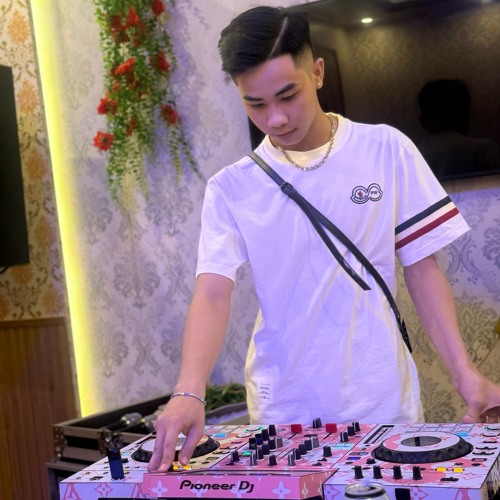 NST 2K25 TAM DUNG YEU-Toan Cam