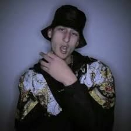 (Remix) Yung Beef ,,,,, INTRO A.D.R.O.M.I.C.F.M.S.