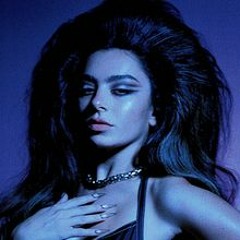 Charli XCX - Crying Stars