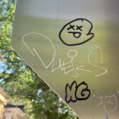 i want ur things in my room