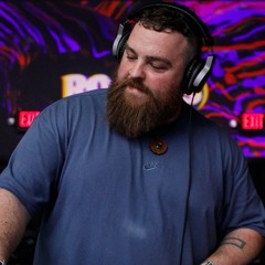 Live opening set for DJ Seinfeld @ Q nightclub