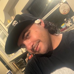 i can feel u holding me in your arm