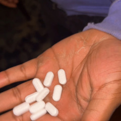 Hold Me (feat. Xanman)