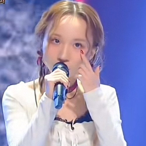 yoon minseo eleven ive