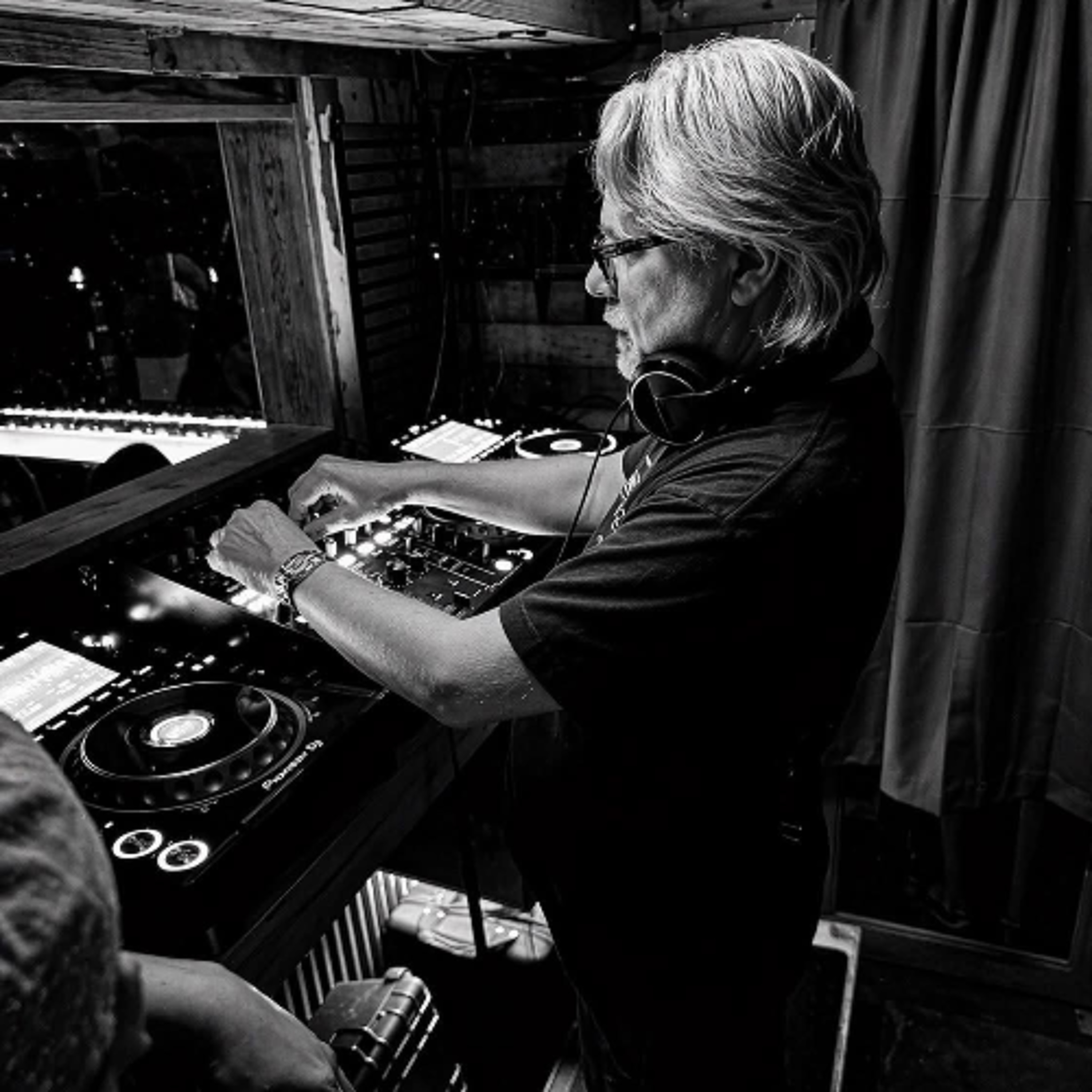 Volume 41: Live at Branca with Frankie! episode artwork
