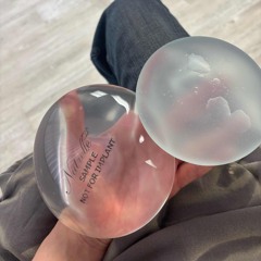 Shake ass kiss friends