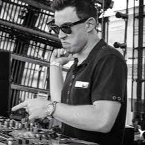 Hardwell Live @ Countdown Virtual Rave