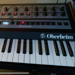 Oberheim OB-X8 - sequenced bass