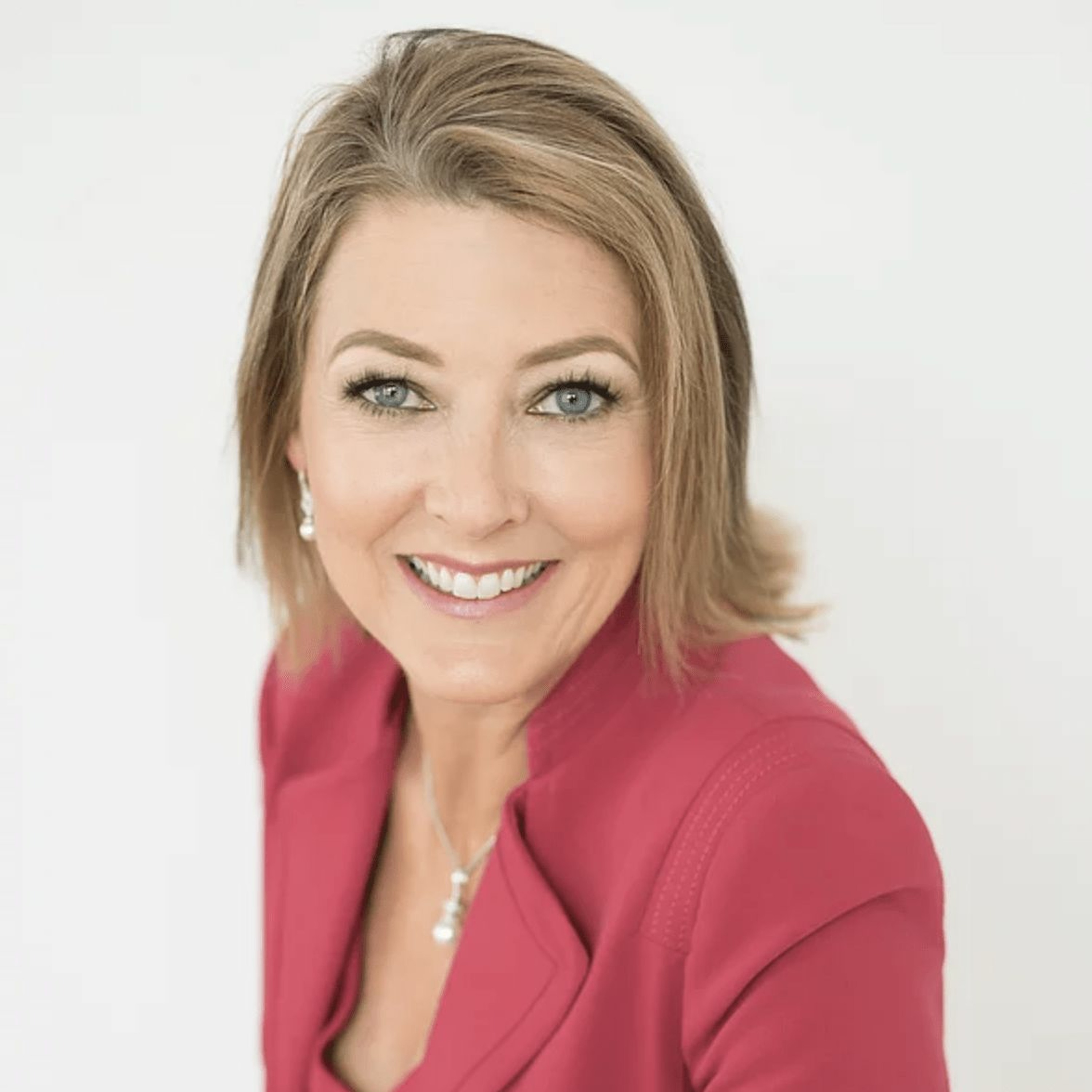 DENA OBERST | Offshore accounting: positive outcomes and lessons on managing a remote team episode artwork