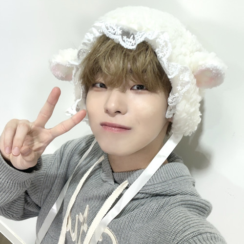 82MAJOR Dogyun - Hug Me (by Joonil Jung)