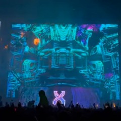 Detoxing with Strangers