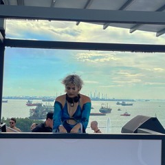 Live at Manifest Altitude Skybar