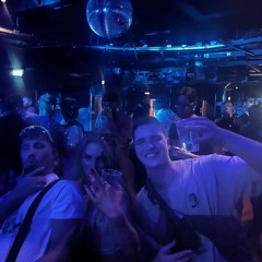 More than 174 & Dancefloor