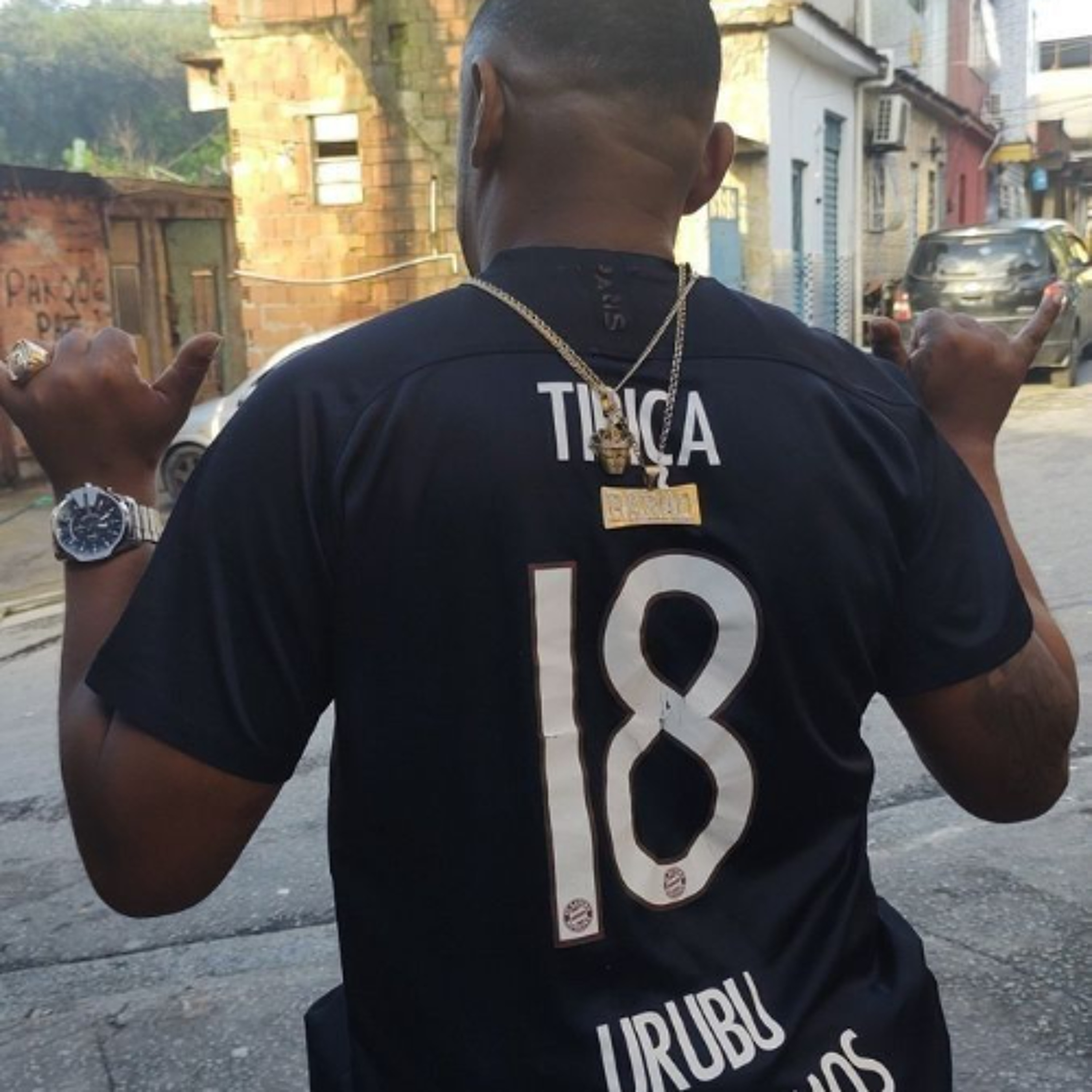MC TIKÃO - ESTENDE A BANDEIRA VERMELHA NO ALTO ( DJS PSICO DE CAXIAS E NARIZ 22 ) episode artwork
