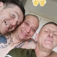 iggys Friday sunshine 😁🥇🤘