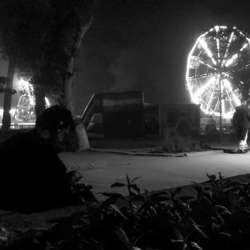 14 Minutes of Ambient IDM Beneath the Roar of Passing Lives