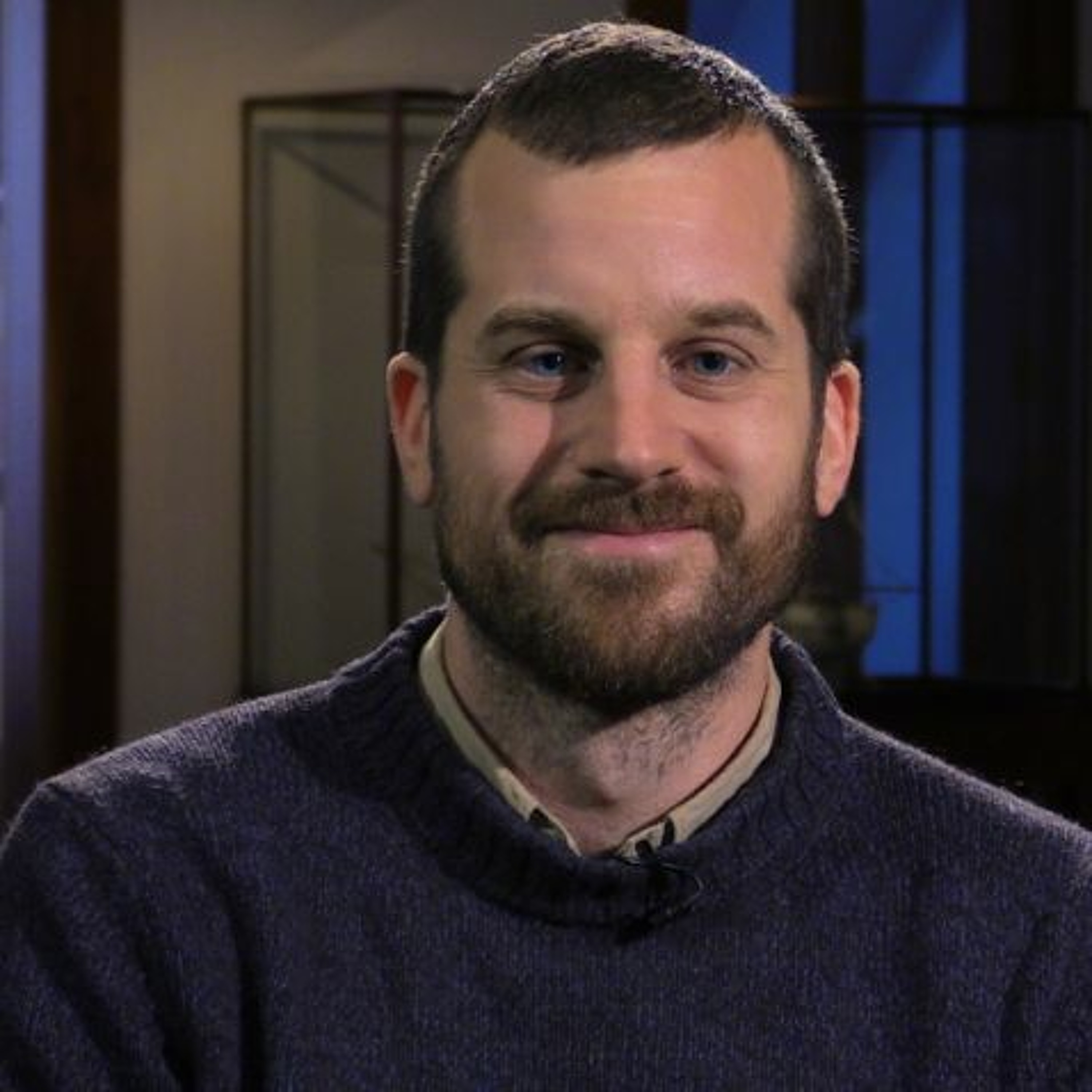 Podcastbild: Luthersson läser världslitteraturen 2018 – Om Michel Houellebecq med Alfred Sjödin