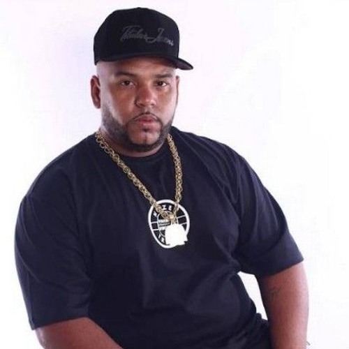 == MC LEON - MEDLEY SÓAS BRABAS ESCADÃO,MD,CHUMBADA E MORRO DO CANO ((DJ BULICO ))